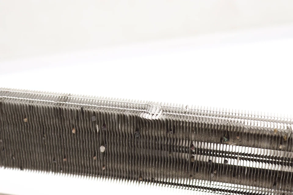 2002-2005 BMW 745I - Power Steering OIL Cooler 7559964 - Image 2 of 4