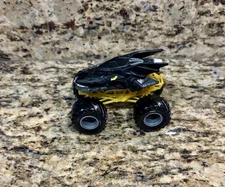 Spin Master Monster Jam Batman Batmobile YELLOW UNDERCARRIAGE Truck 1:64 New