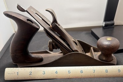 Vintage Stanley No. 4 Smooth Bottom Wood Working Hand Plane 9inch
