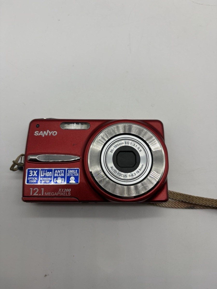Sanyo VPC-X1200 12.0MP Red Digital Camera W/battery & Charger Read