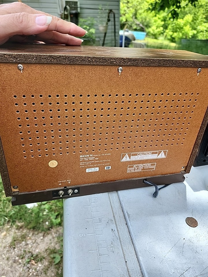 Nice Vintage Sony AM/FM Tabletop Radio 2 Bands Woodgrain ICF-9740W ...