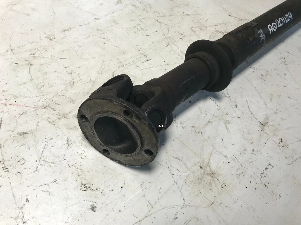 AQ201129 71 1971 JAGUAR XJ6 XJ-6 FRONT CENTER UNDER CAR DRIVE SHAFT JOINT OEM - Image 2 of 3