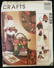 McCalls Sewing Pattern 8328 Crafts Christmas Santa Claus Tree Snowman Stocking