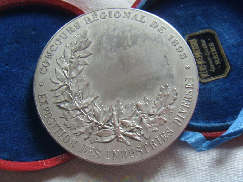 Picture 4 of 7