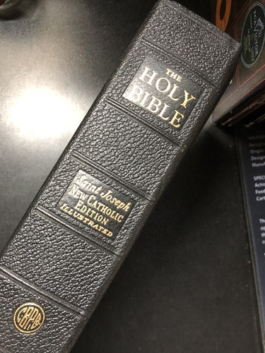 Saint Joseph New Catholic Edition of the Holy Bible Black Hardcover - Imagen 2 de 8