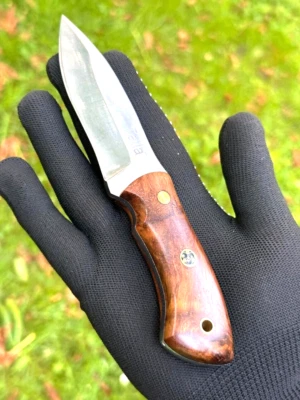 TATLA Handgefertigtes Jagdmesser-Taschenmesser 1095 Kohlenstoffstahl Rosenholz Scheide