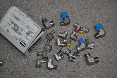 NEW LOT of 20 Parker Swagelok Female/Male Pipe Fitting Elbow Fitting # 1/8 DD-SS