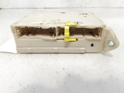 8273053050 Caja Reles/Fusibles para LEXUS IS (DS2/IS2) 220d 2009 2556244 - Imagen 2 de 10