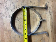 Hart & Cooley 4" Pipe wall Bracket 4RWB  steel picture shows 6" but it is 4"