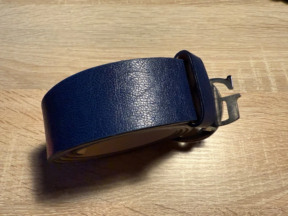 Guess Gürtel - BLAU - inkl. Aufbewahrungstasche in gutem Zustand - Gr. s. Fotos - Bild 3 von 4