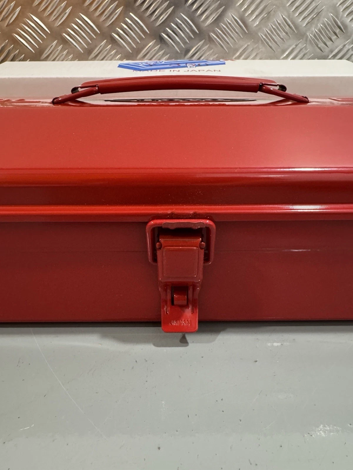 TOYO STEEL Y-350 Trunk Shaped Tool Box Red Pressed Steel Brand New 7