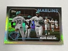 2024 Topps Baseball Rainbow Foil #252 - Yuli Gurriel - Miami Marlins