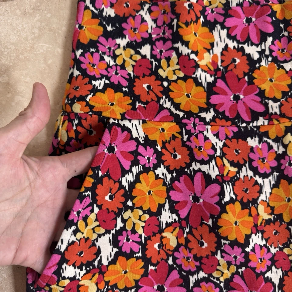 Pantalones Cortos CAbi Chance Multicolor Rosa Floral Cintura Alta Mujer Talla L 6365 Foto 3 de 4