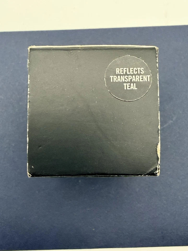 MAC Brillo Iridiscente Blanco Azul Tamaño Completo 7.5g Descontinuado - Nunca Usado Foto 3 de 4