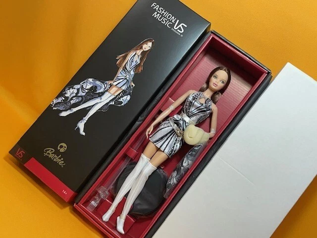 Namie Amuro 1970 Vidal Sassoon Barbie Doll Limited Edition/300