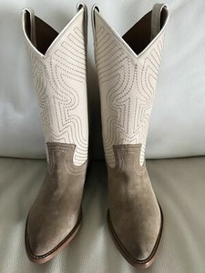 NWT in Box FRYE Women Billy Stitch Pull on Western Boot Off White/Tan Sz 9M $348 | eBay