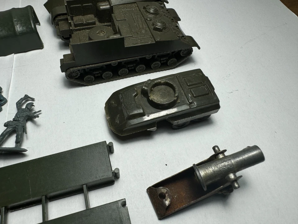 Roco Minitanks H0 CONFEZIONE DBGM M-40 155 MM, M8, Stalin, ponte, cannone, ecc. - Immagine 2 di 4