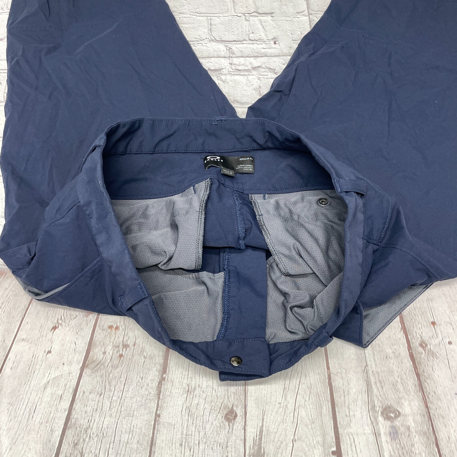 Oakley Men Performance Tech Regular Fit Pants Siz… - image 20