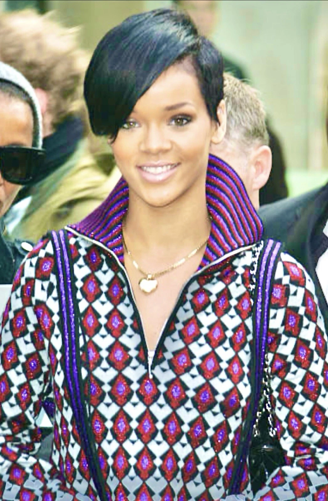 Nuovo Chanel Vintage 2008 Viola Nero Glitter Maglione Cape Top 34 36 2 4 Vintage XS S