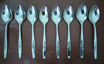 ONEIDA S.S.S. OUR ROSE STAINLESS TEASPOONS LOT 8 PC