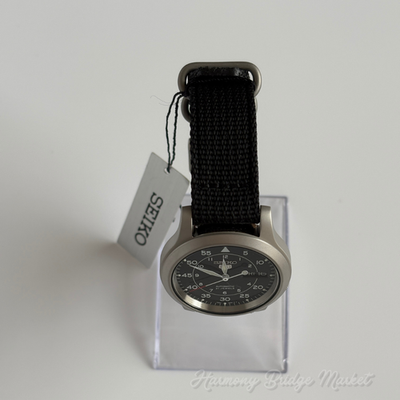 Seiko 5 SNK809K2 Automatic Field Watch Black Dial Nylon Strap Box