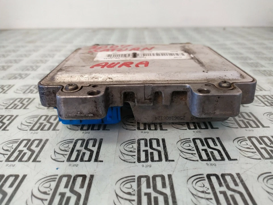Engine Computer ECM ECU 2007 Saturn Aura A/T 2.7L **MATCH PART NUMBER** 12611133 Foto 3 de 4