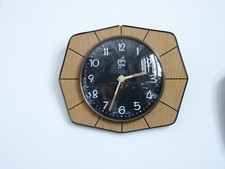 Ancienne horloge vintage formica, Japy électrique, quartz neuf