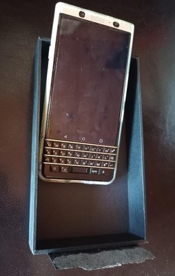 Used] BlackBerry KEYone BBB100-6 Silver 64GB 4GB RAM SIM
