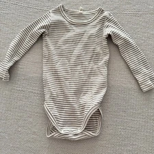 Quincy Mae Grey + White Striped Ribbed Long Sleeve One Piece Bodysuit 12 to 18 