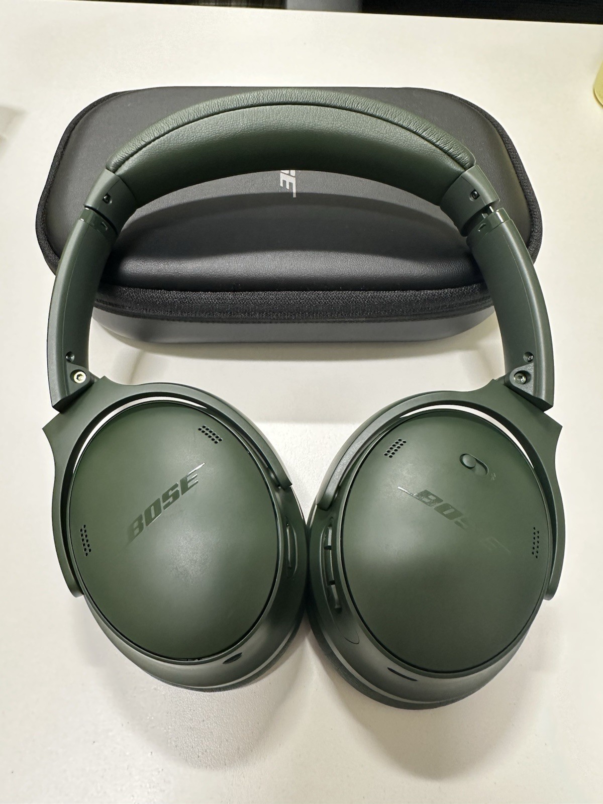 Bose QuietComfort Wireless Noise Cancelling Over-Ear Headphones - Cypress Green-image