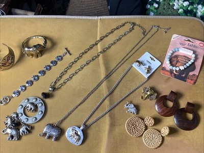 Elephant lot gold and silver tone great condition