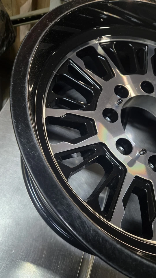 MOUNTED WHEEL - MAMBA M21 Rim 18X9 8X165.1 Offset 0 Gloss Black/Machined - Image 4 of 4