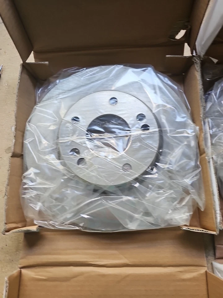 2 盘式制动转子 Wearever YH145505 适合 01-06 现代圣达菲 — 第 2/4 张图片