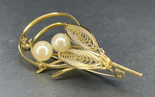 Vintage Gold Tone Brooch Filigree Faux Pearl 2.25” Pin Floral - Picture 3 of 10