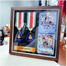 2022-2023 e 2024-25 S.S.C. Napoli Serie A Campionato 2 Medaglie Con Cornice Grande