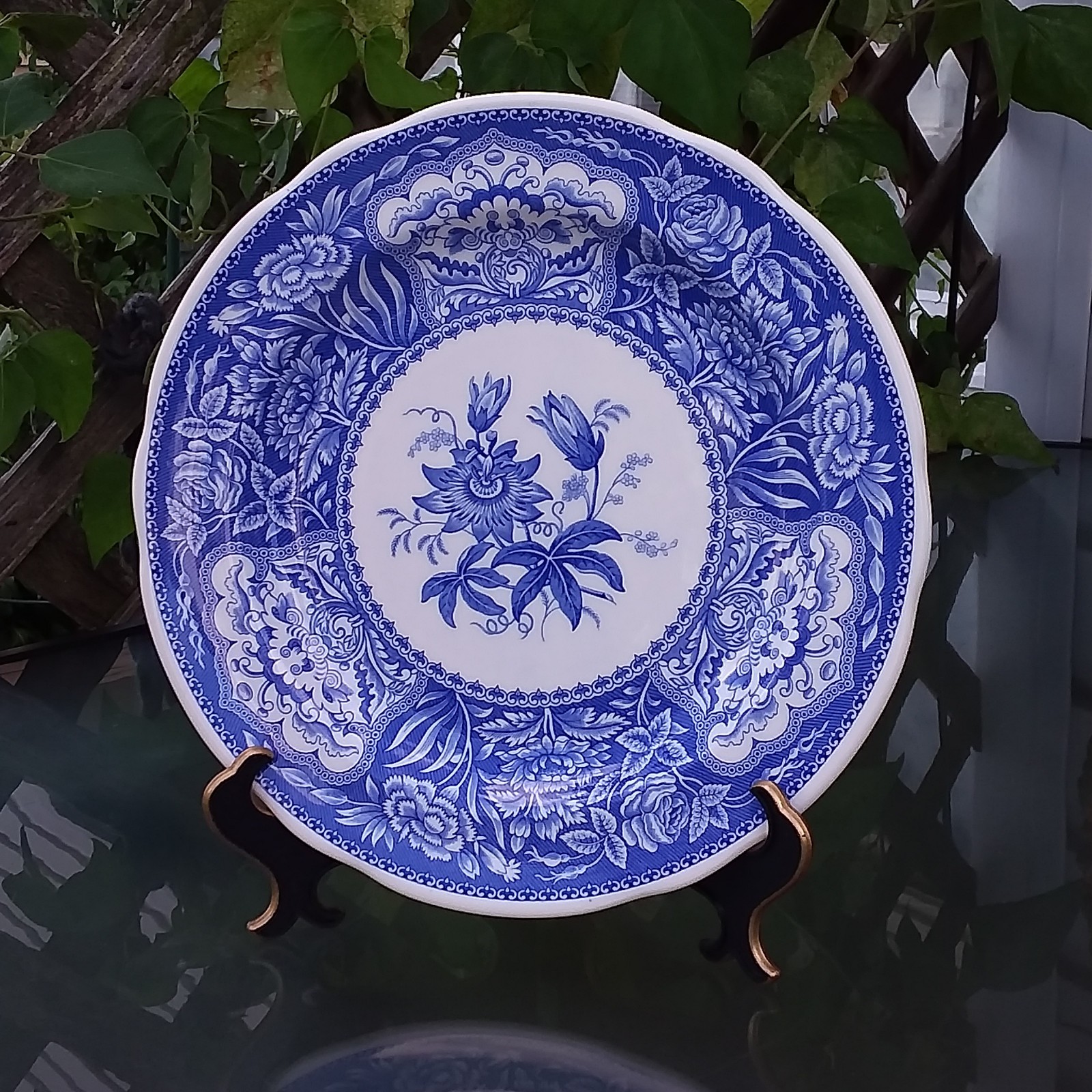 The  Spode  Blue Room Collection  Plate  10 1/2 "   Floral  NEW