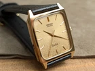 1982 SEIKO Dolce 5931-5550 Gold Dial Quartz Women Watch Vintage 27mm