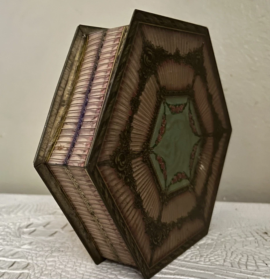 Antiga caixa de tampa articulada Tendeco hexagonal lata de ervas daninhas década de 1920 tom dourado rosa - Imagem 3 de 4