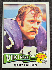 Topps 1975 Gary Larsen Rookie Card RC #26 Minnesota Vikings EXC - NEAR MINT. rookie card picture