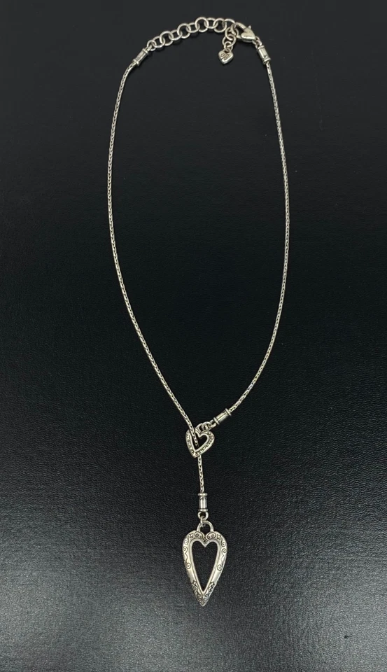 Collar De Colección Brighton Ducha de Corazones Para Mujer Tono Plateado Doble Corazón Lariat Foto 3 de 4