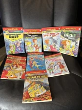 Lot of 8 The Magic School Bus Chapter Books Science Nature Wildlife
