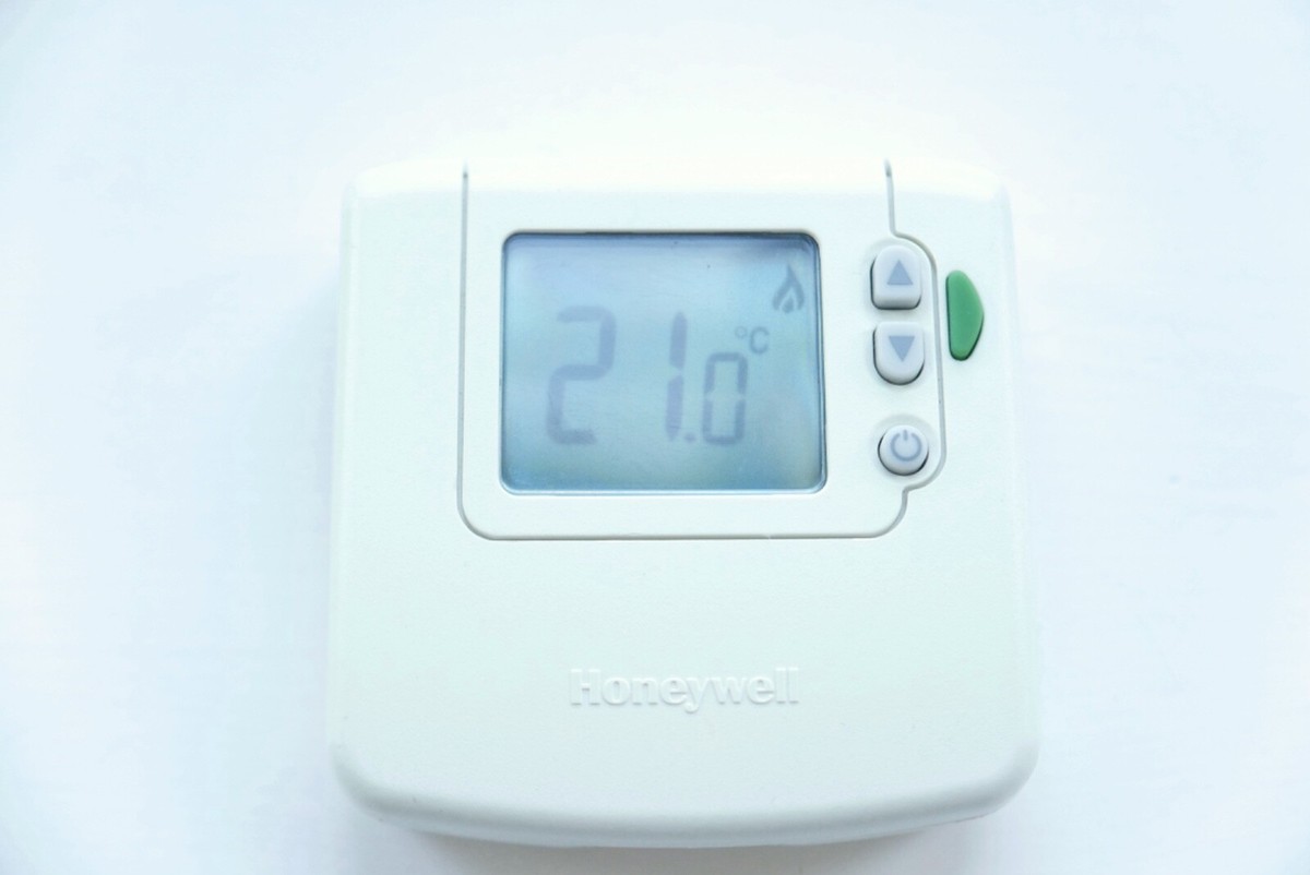 Honeywell DT90E Wired Digital Room Thermostat Eco DT90E1012 Energy