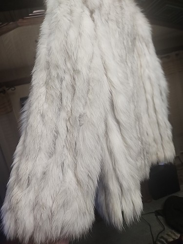 Vintage Saga Fox Genuine Fox Fur Coat Size Large - Picture 4 of 6