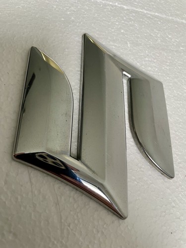Large SUZUKI Car Badge, Emblem, Genuine & Original. GC. # 54 GC. Free Post! - Picture 3 of 7