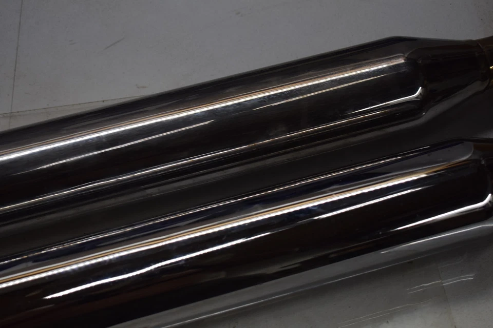 Juego de silenciadores de escape Freedom Performance 2010 Harley Davidson Road King BD19 Foto 4 de 4