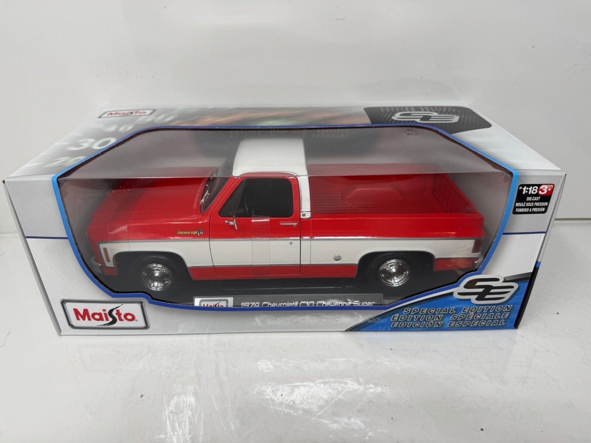 Maisto 1974 Chevrolet C10 Cheyenne Super Squarebody Special