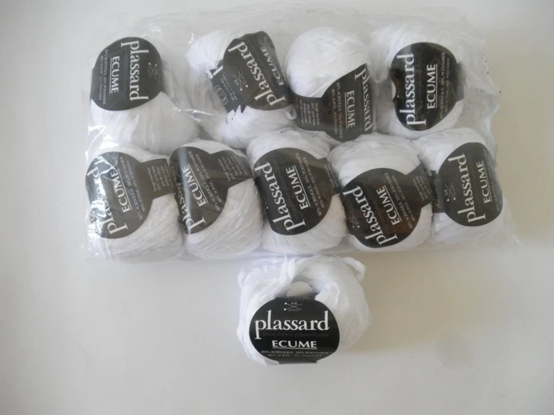 LOT DE 10 PELOTES RUBAN A TRICOTER MARQUE PLASSARD ECUME - Photo 1/2