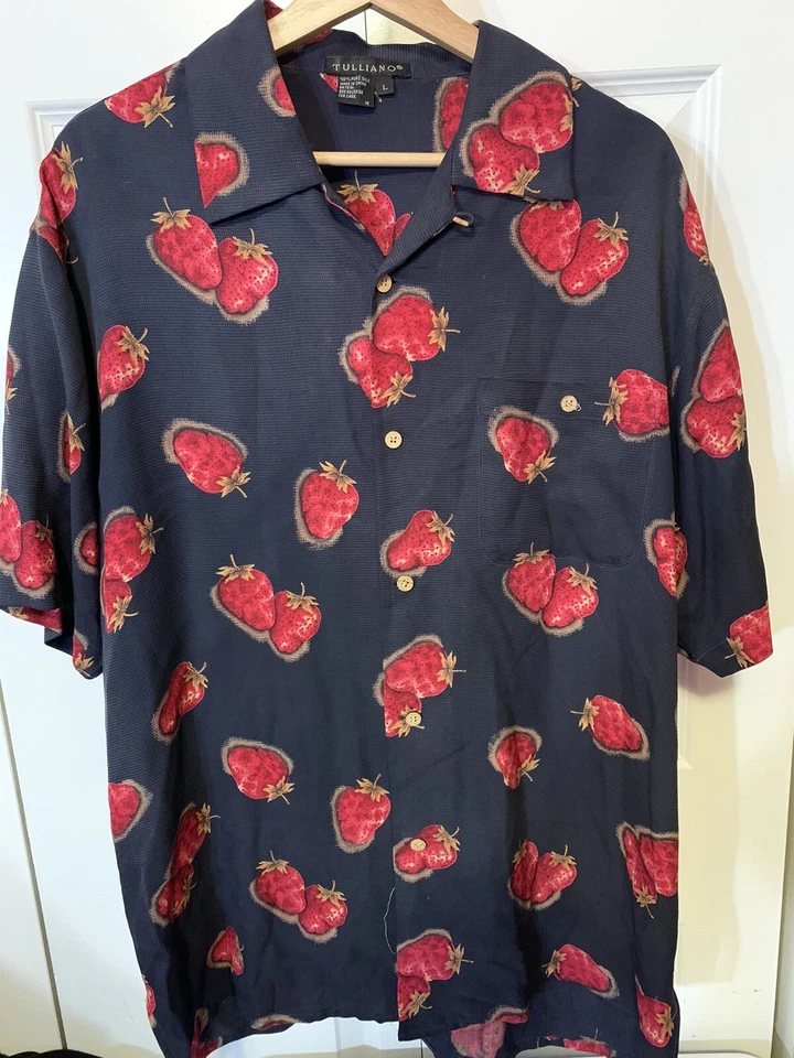 Vintage Tulliano Mens Sz XL Silk Shirt Strawberries - Image 4 of 4