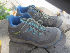 Merrell Chameleon 7 Access Mid Hiking Boot Gray MK262305 Waterproof Youth 3.5M