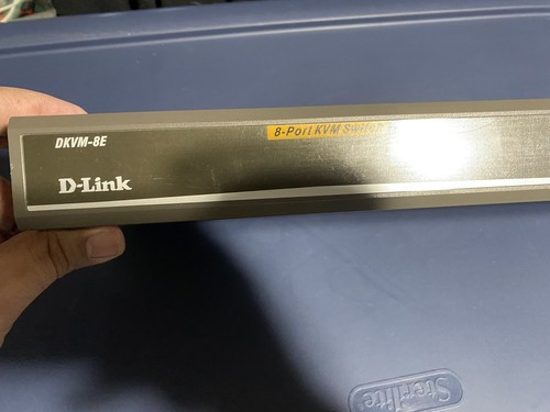 D-Link 8-Port Rack-Mounted KVM Switch DKVM-8E) With Power Cord. - Picture 3 of 9